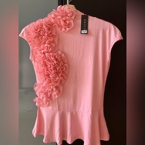 Gracia 3D Appliqué Top size S NWT